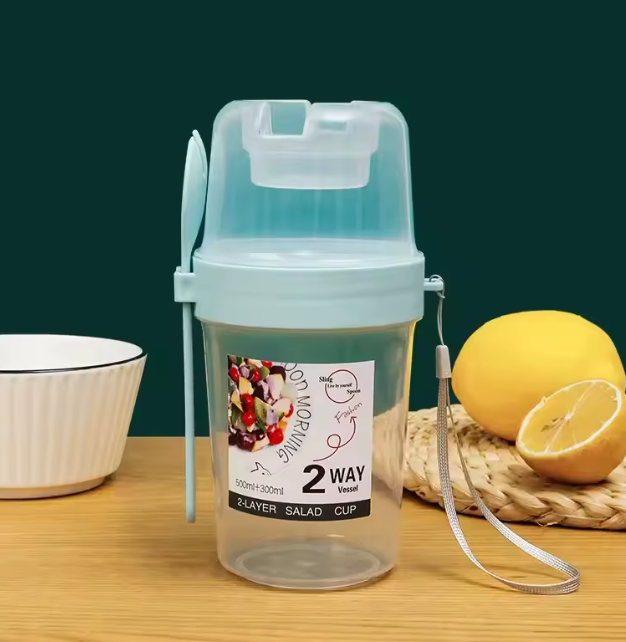 Carry Colazione Tazza Tazze per insalata Yogurt portatile Cereali Farina d'avena Snack Contenitori per parfait Supporti per condimenti per insalata con coperchio Forchette